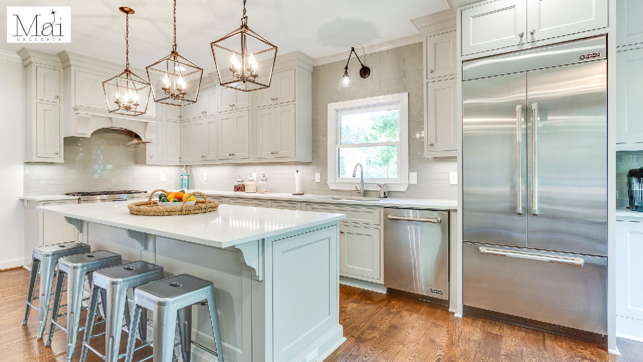 Under-cabinet lighting is an effective choice for the kitchen Under-cabinet lighting is an effective choice for the kitchen